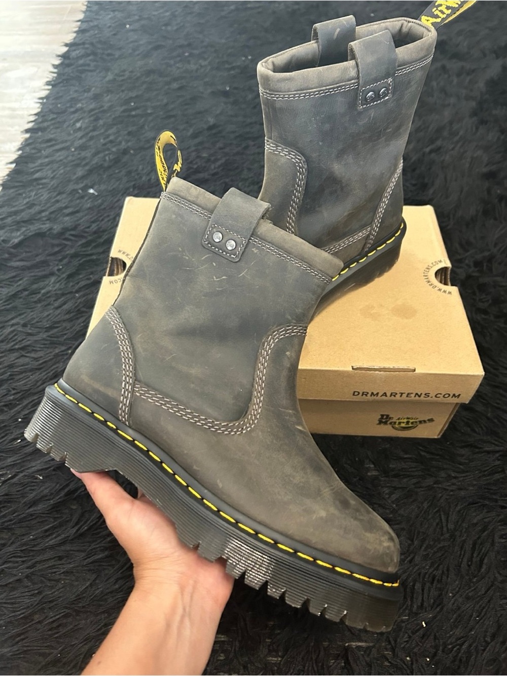 DR MARTENS Anistone LO charcoal leather boots booties shoes women’s 9 new